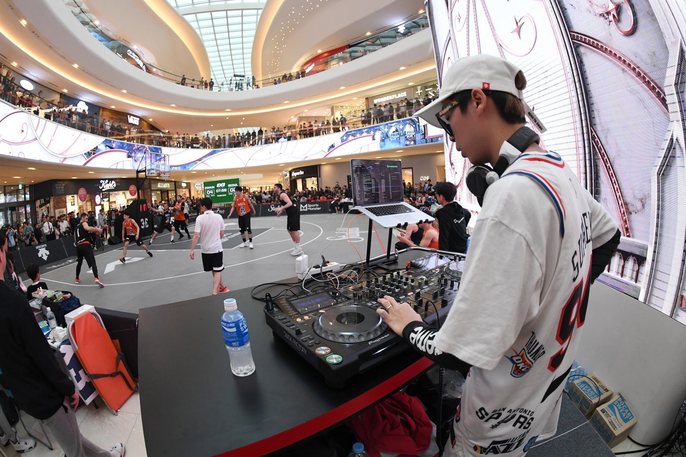 Complete basketball event equipment checklist with court, hoop, scoreboard and LED screen setup
